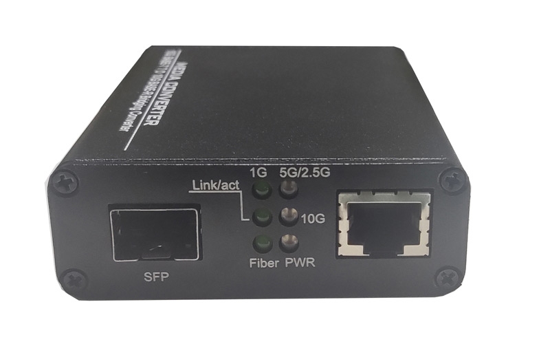 SF10G-T  Single-Port 10-Gigabit Media Co